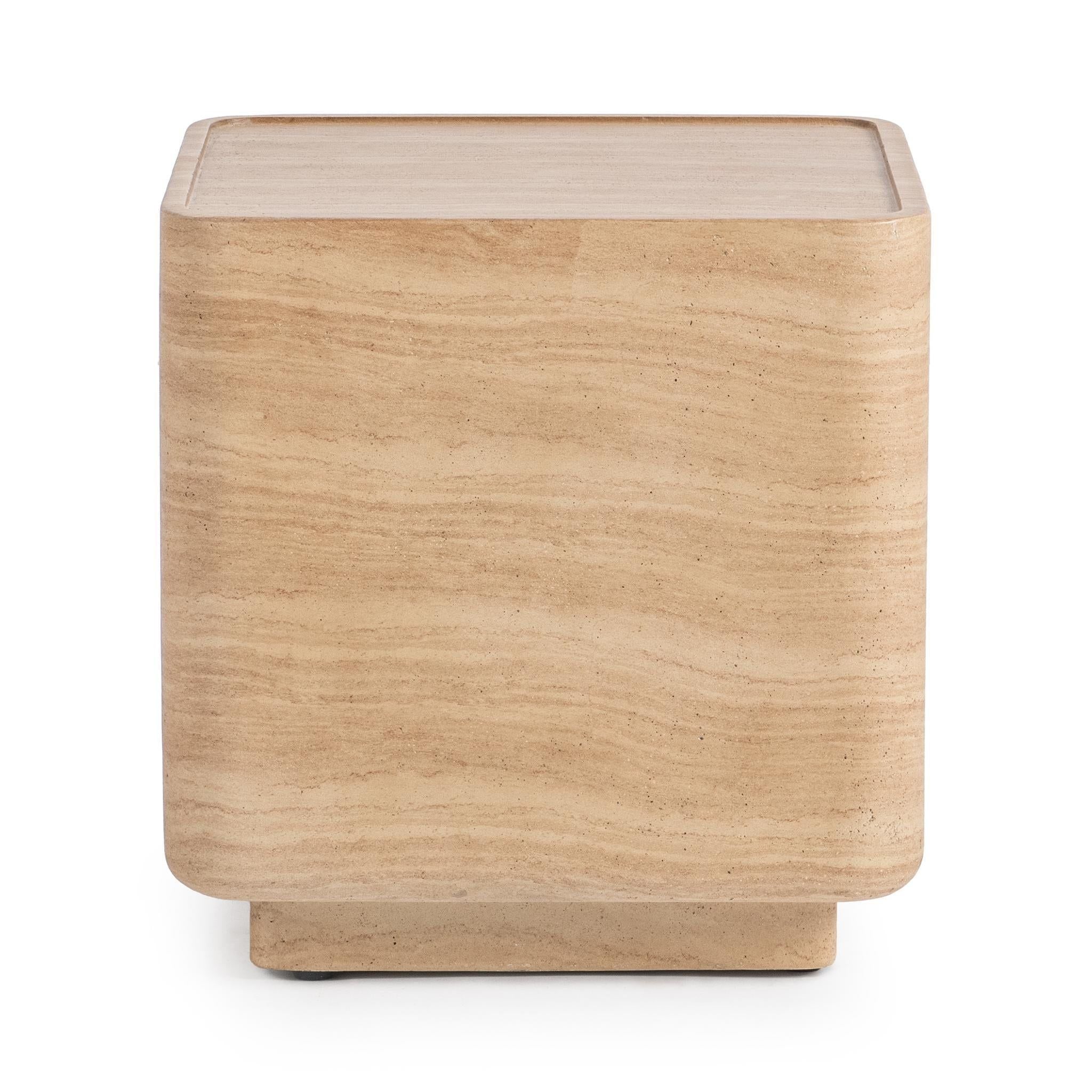 Romana - Outdoor Table