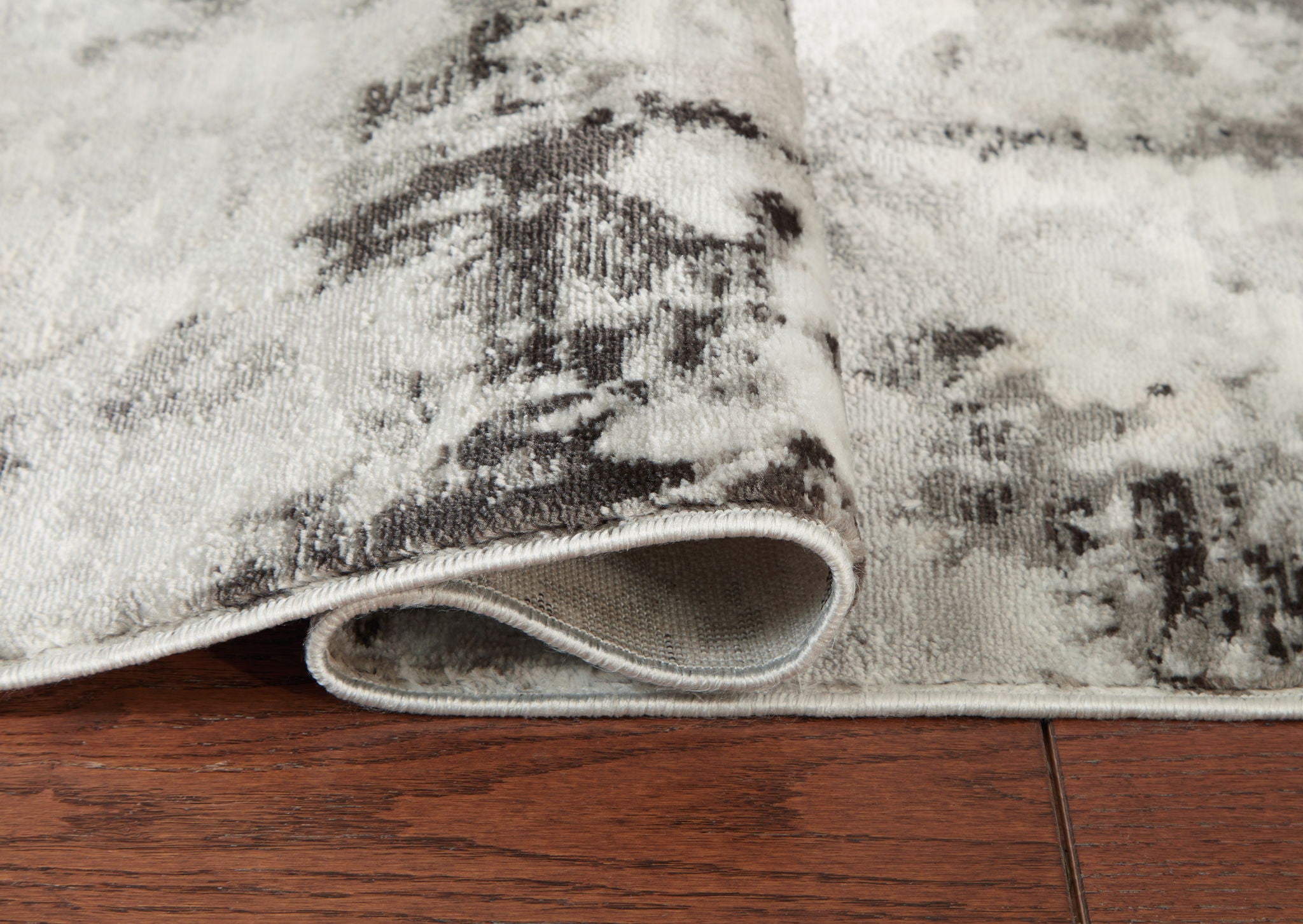 Greyland - 5' x 7' Rug - Multi
