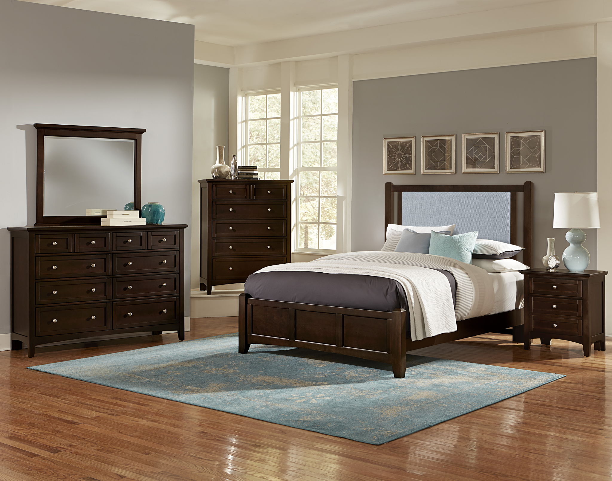 Bonanza - Ocean Blue Upholstered Bed With Mansion Footboard