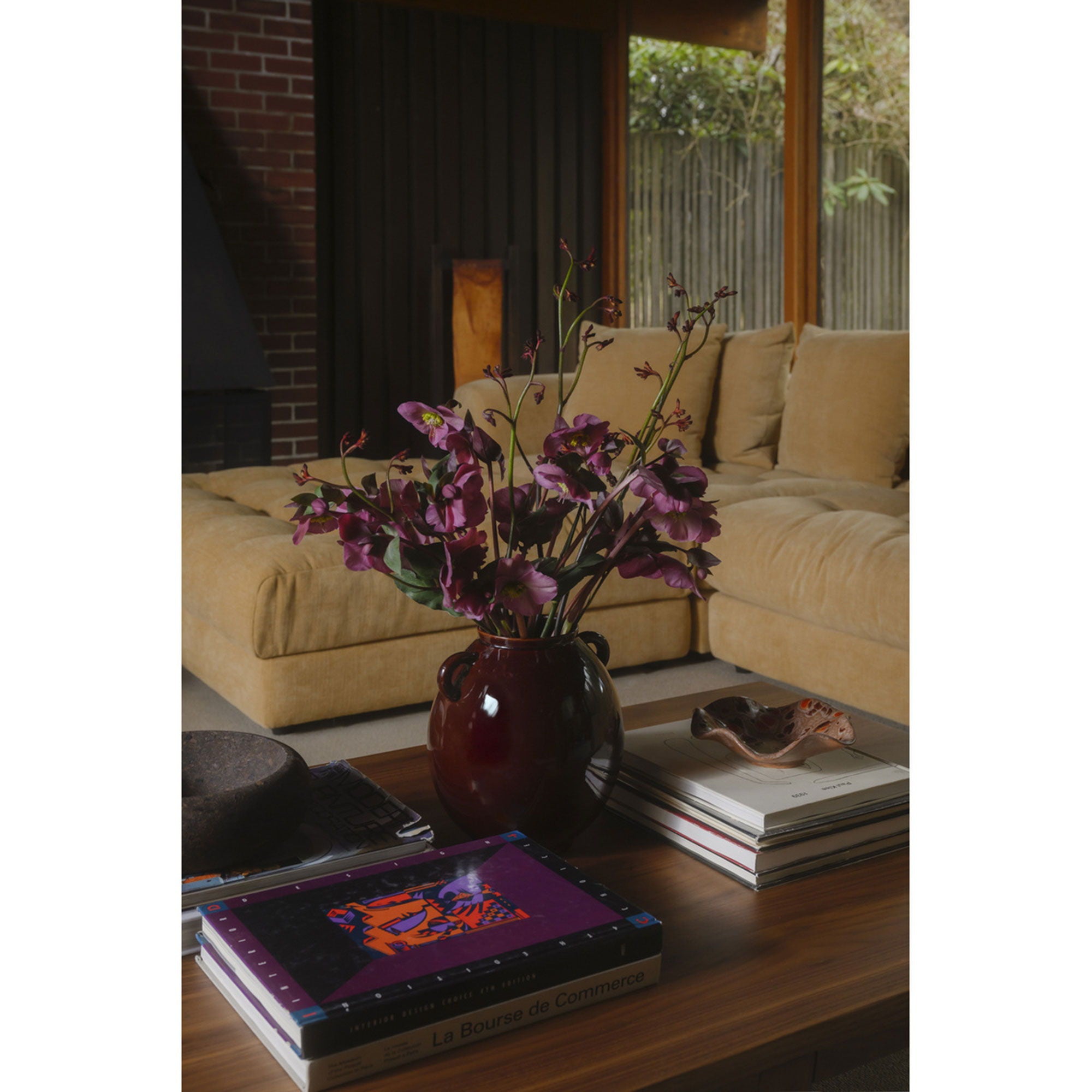Folke - Coffee Table - Walnut / Brown