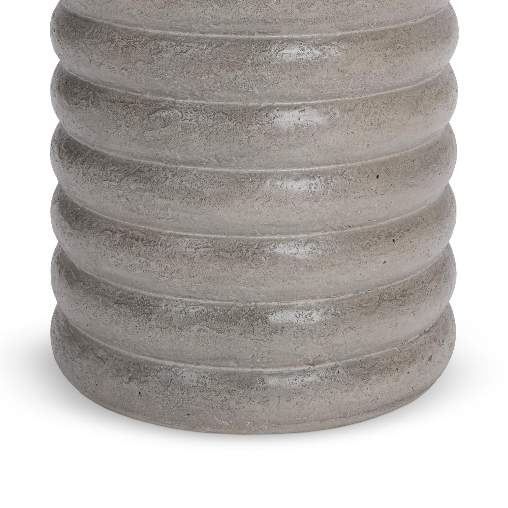 Reva - Outdoor Round Table