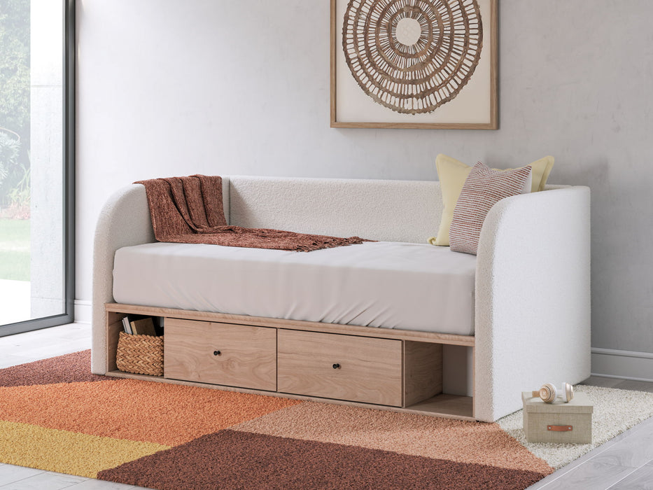 Arloster - Upholstered Day Bed