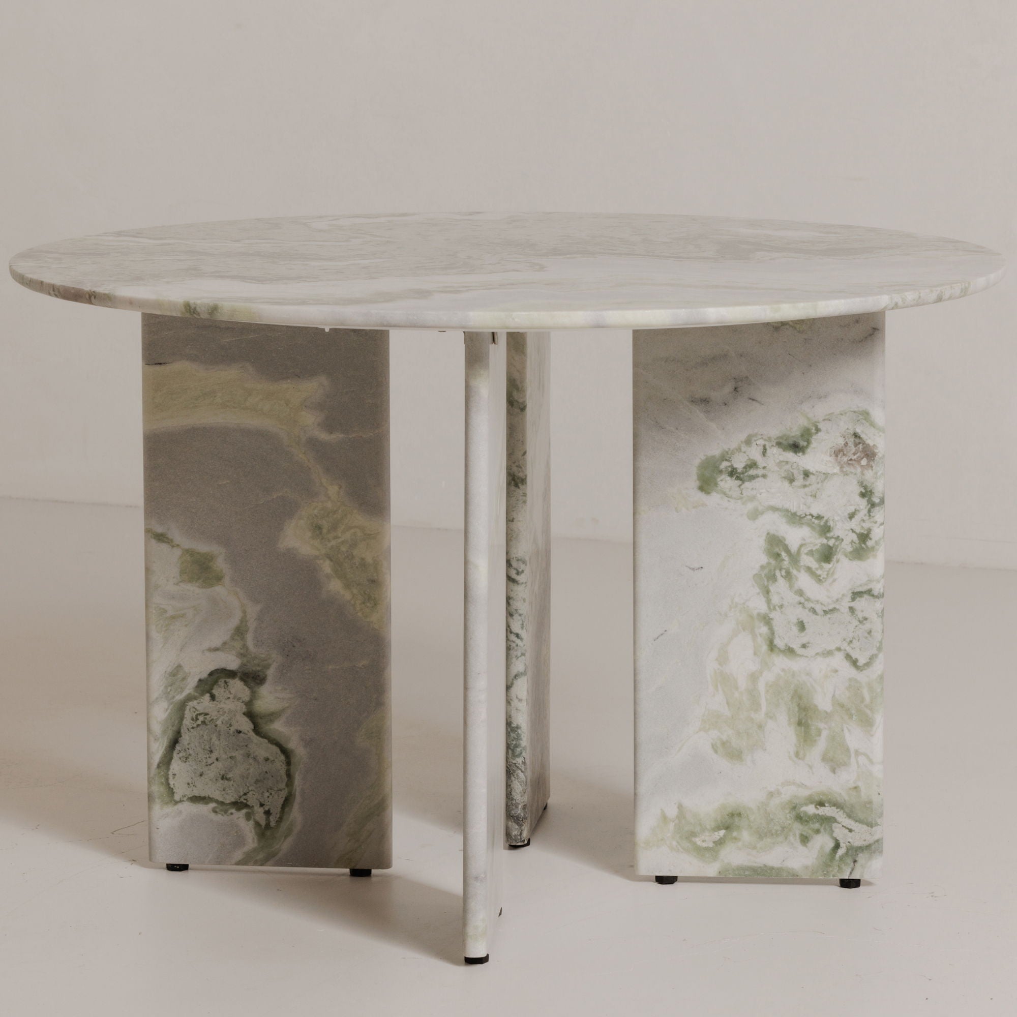 Celia - Round Dining Table - Green / Onyx Marble