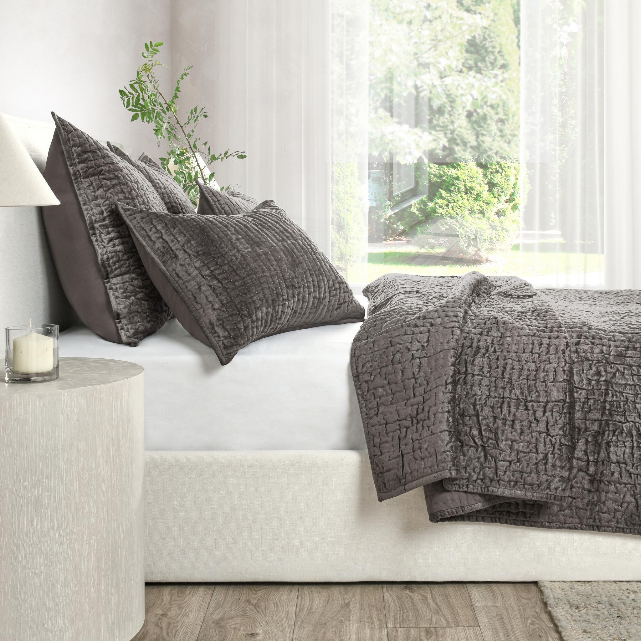 Bari - Velvet Sham