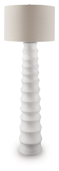 Veraleigh - Poly Lamp