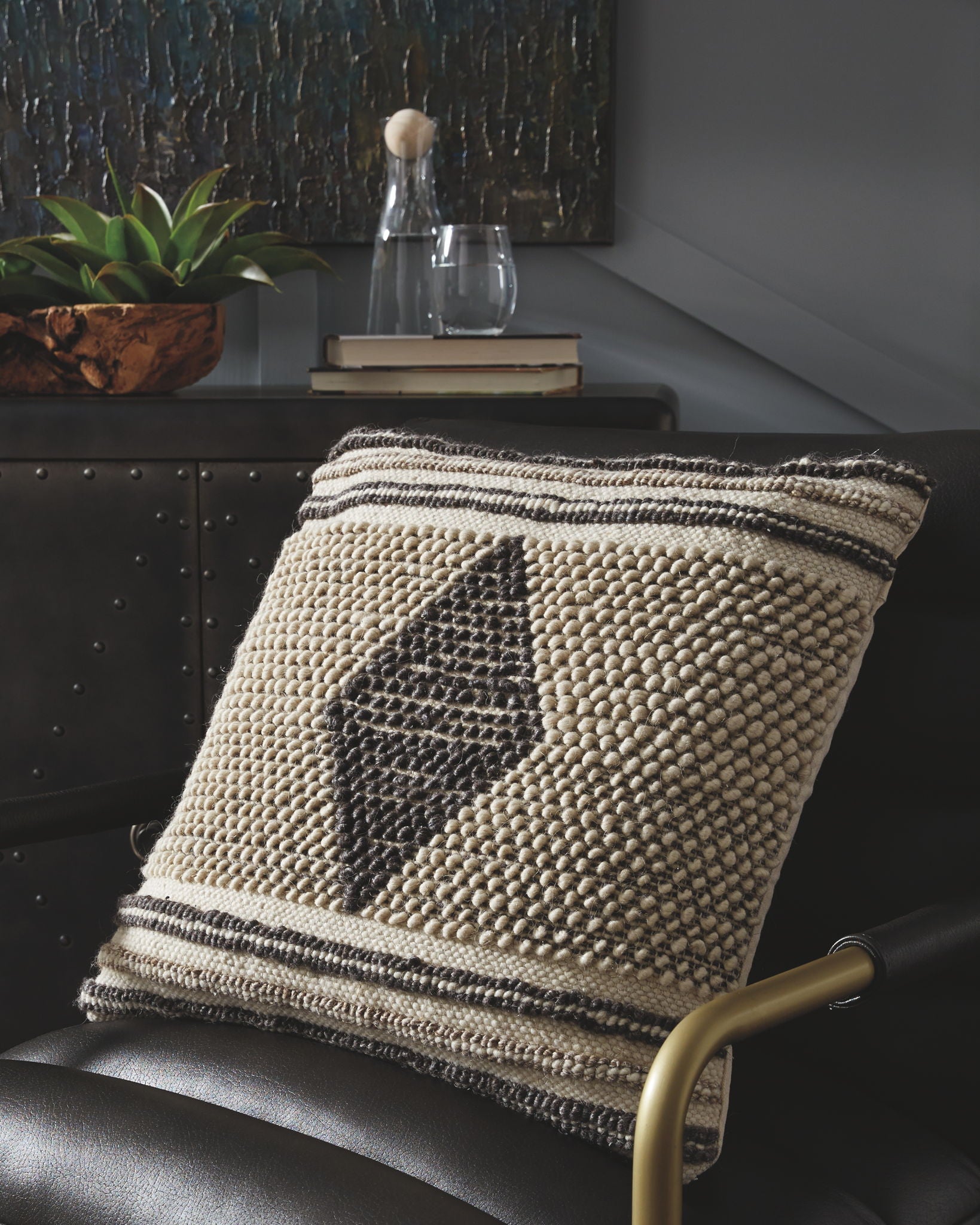 Ricker - Pillow - Gray / Cream