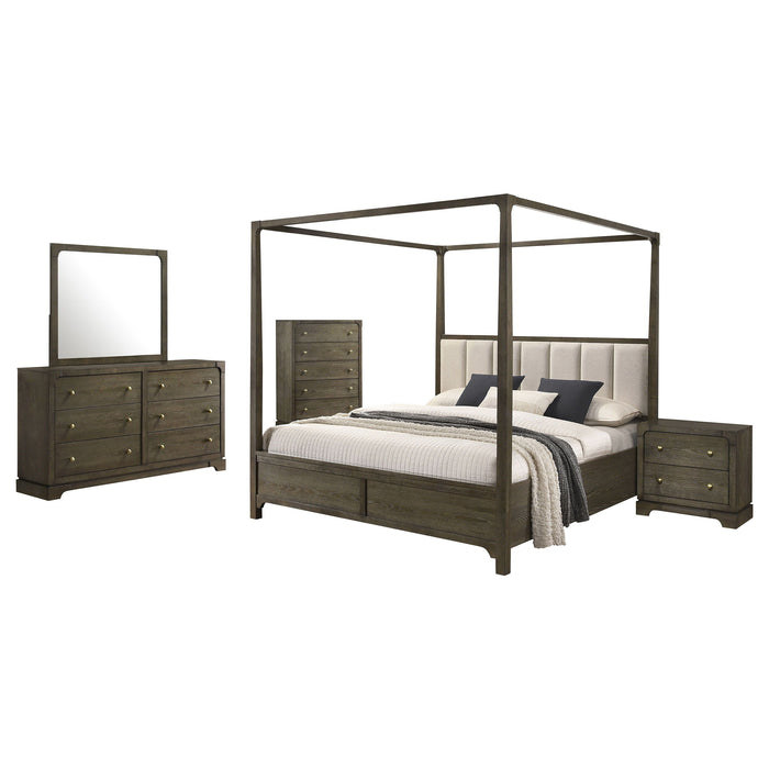 Gran Park - 5 Piece Eastern King Bedroom Set - Dark Cocoa