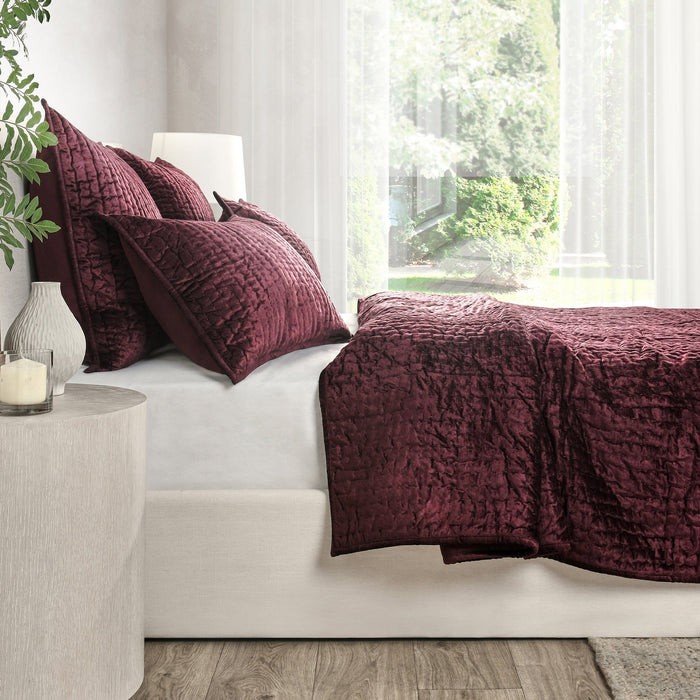 Bari - Velvet Quilt