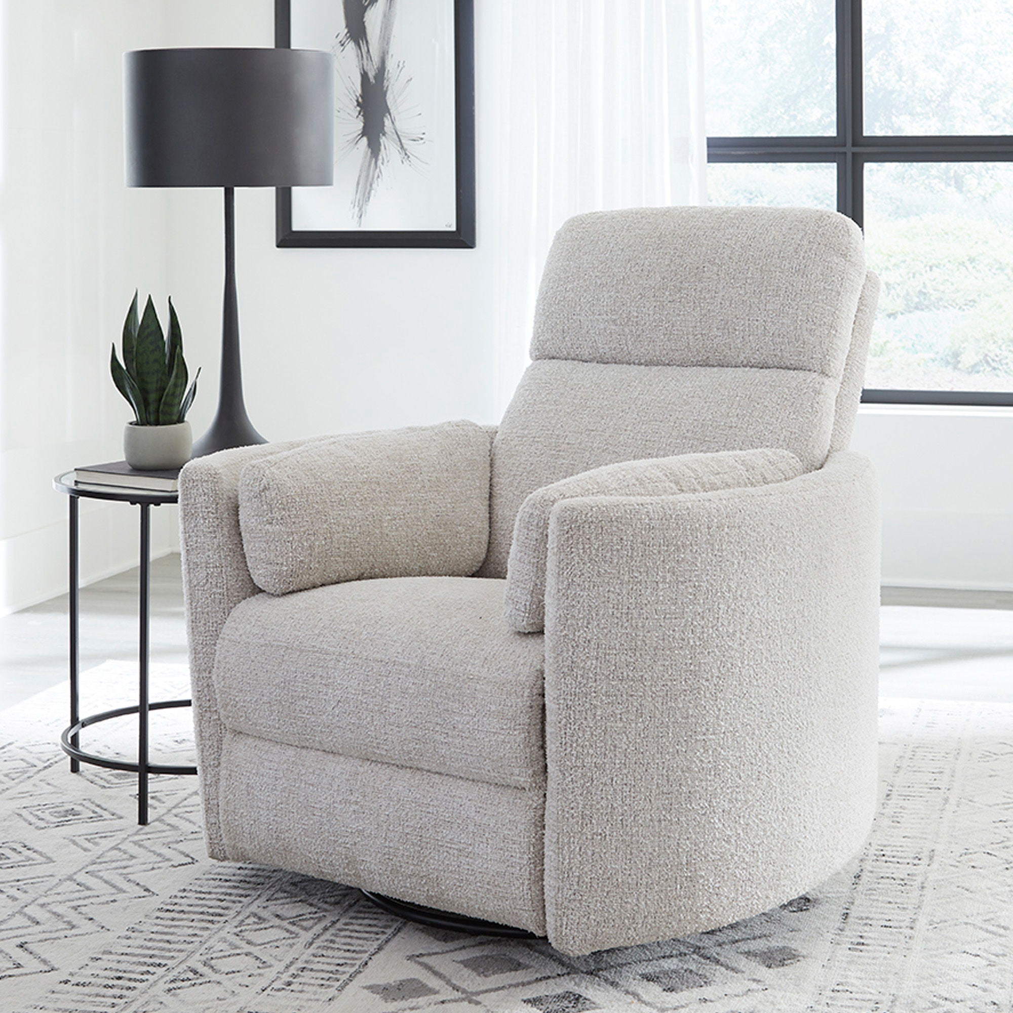 Radius - Manual Swivel Recliner