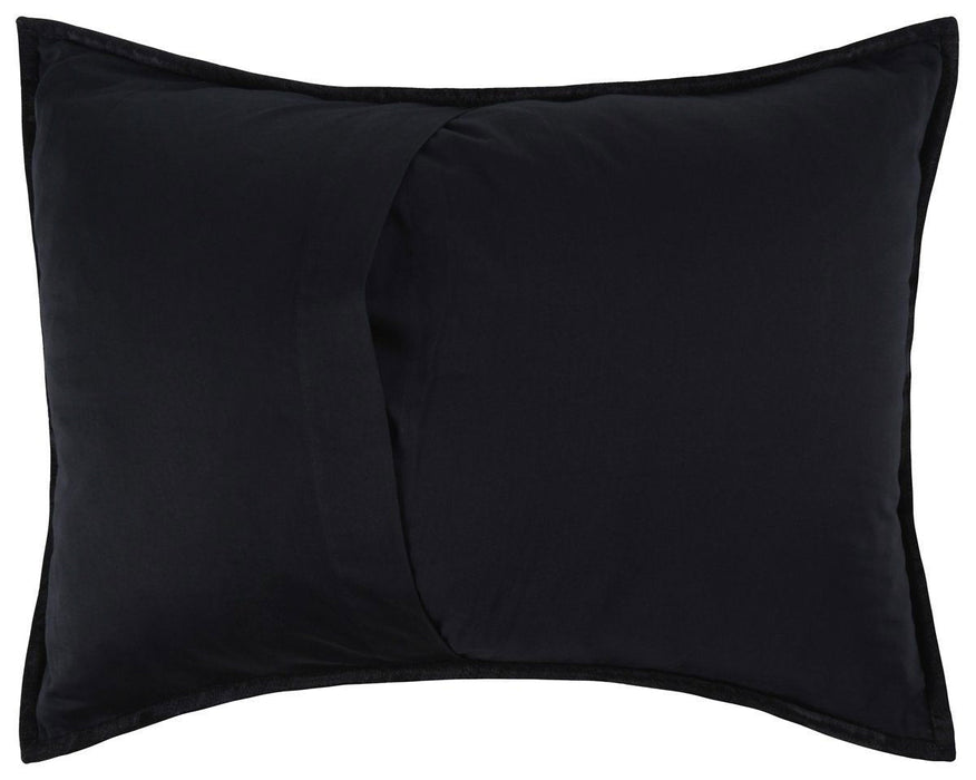 Bari - Velvet Standard Sham - Onyx