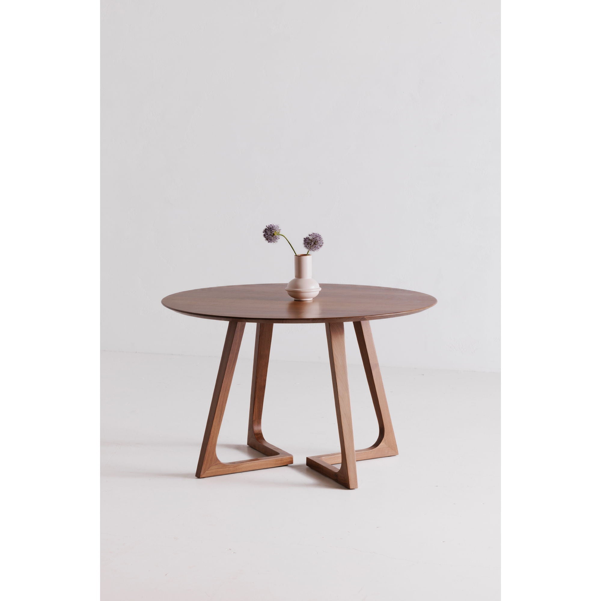 Godenza - Dining Table - Walnut