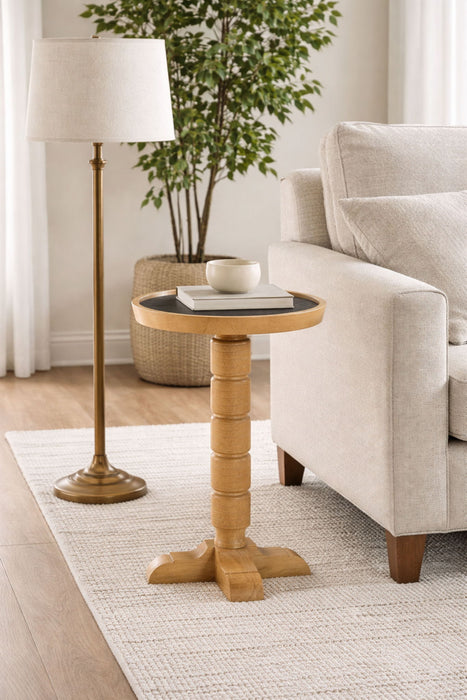 Tarrington - Spot Table