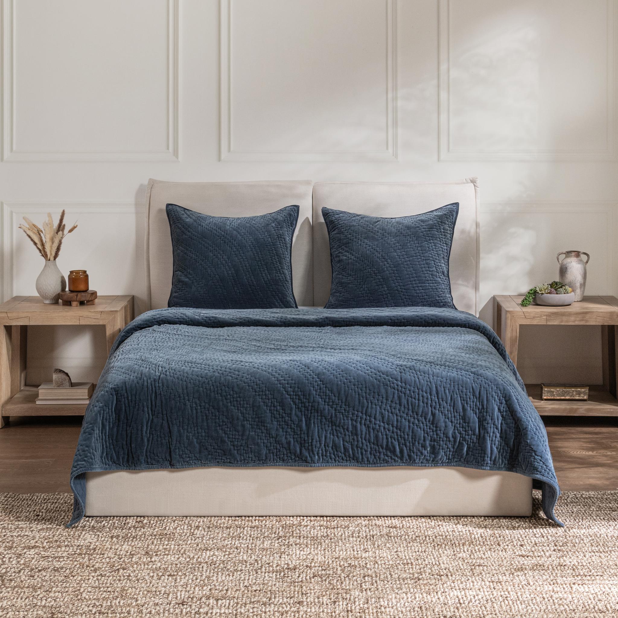 Elms - Velvet Quilt