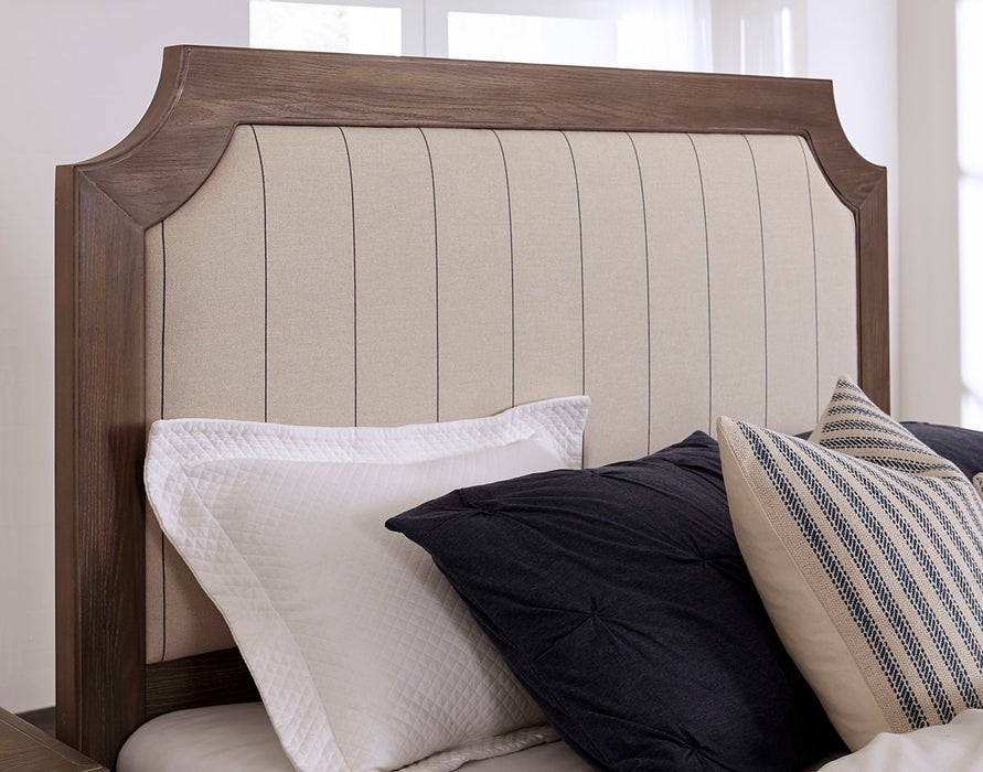 Bungalow - Upholstered Bed