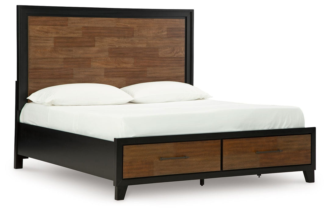 Kraeburn - Panel Storage Bed